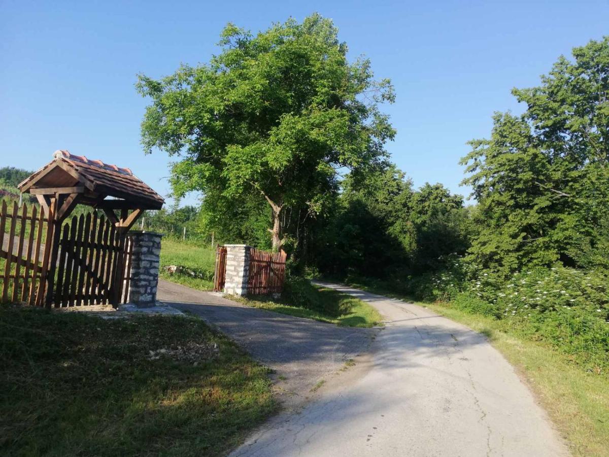 Kalesija Vikendica I Vajat Vrbica 빌라 외부 사진
